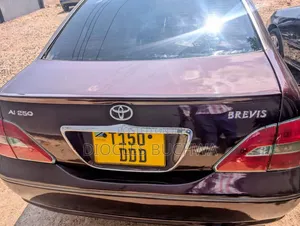Toyota Brevis 2004 Gold