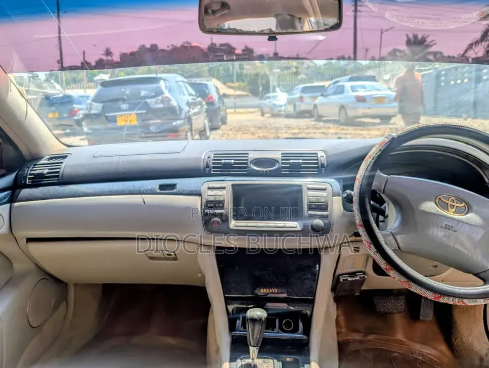 Toyota Brevis 2004 Gold