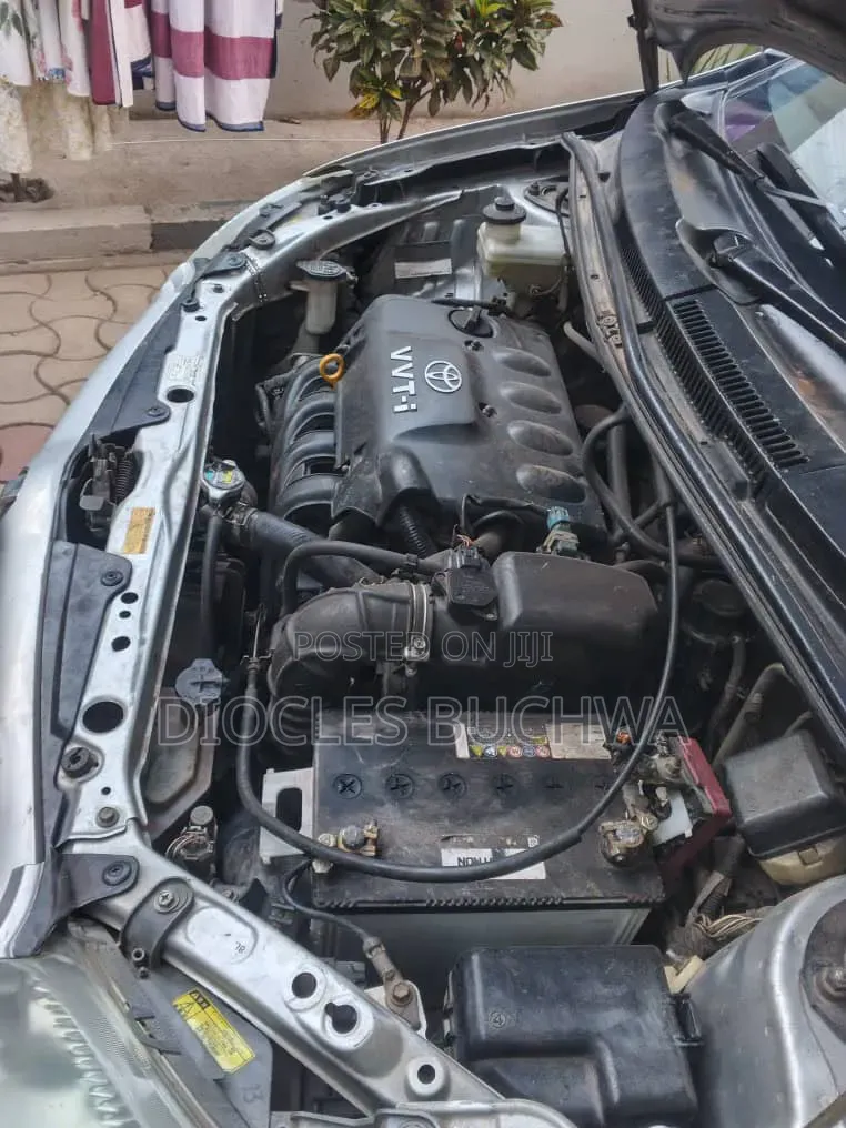 Toyota IST 2005 Silver