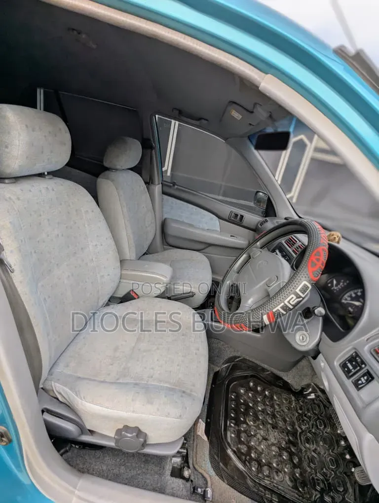Toyota Starlet 2000