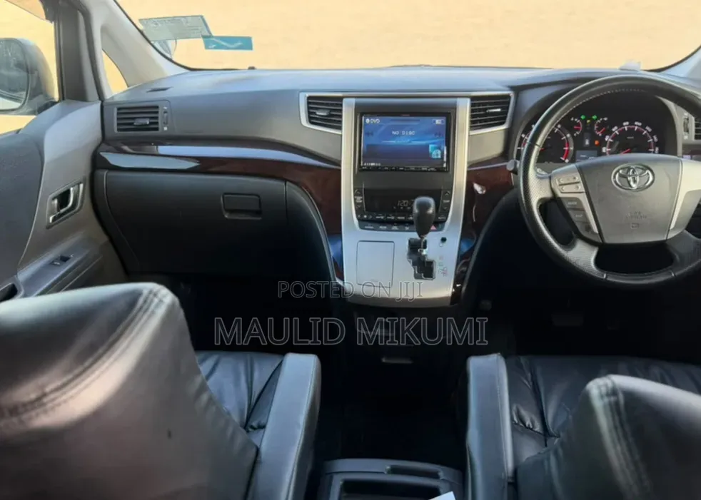 Toyota Alphard 2013 White
