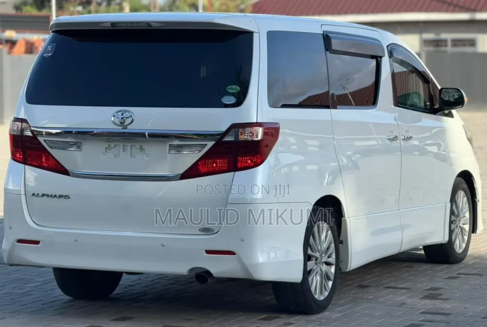 Toyota Alphard 2013 White