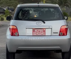 Toyota IST 2006 Silver