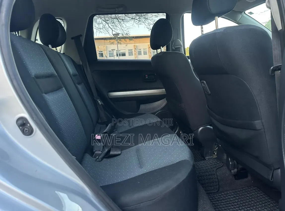 Toyota IST 2006 Silver