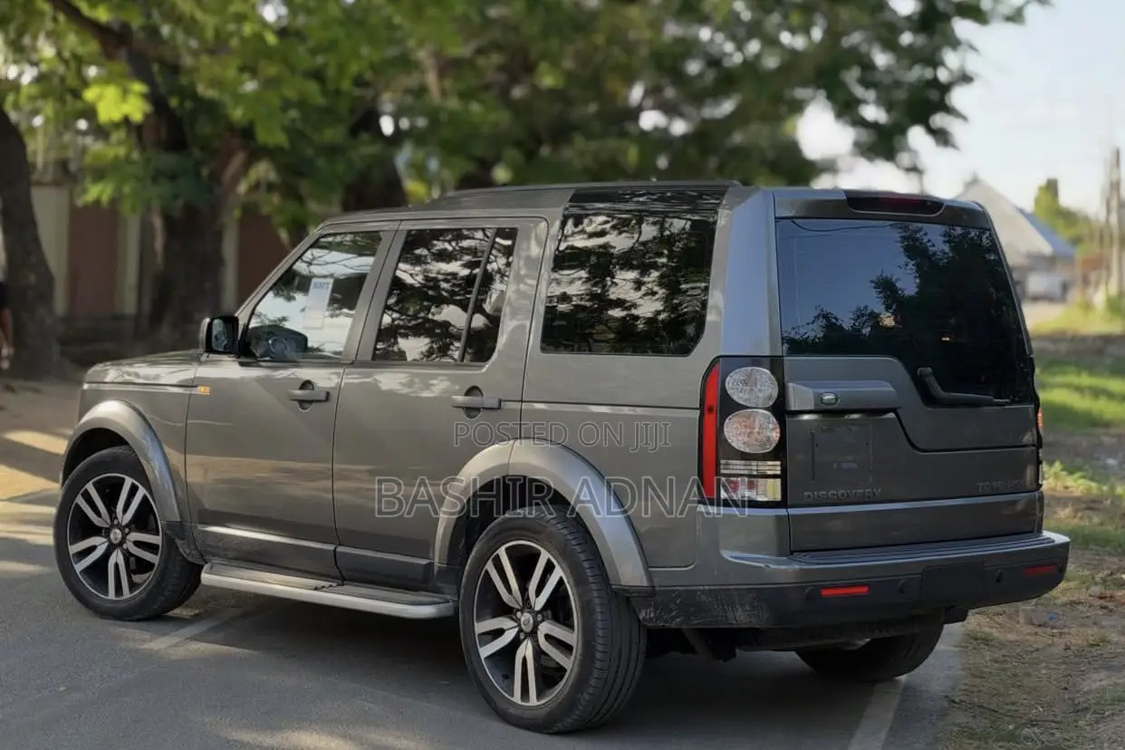 Land Rover Discovery 2009 Gray