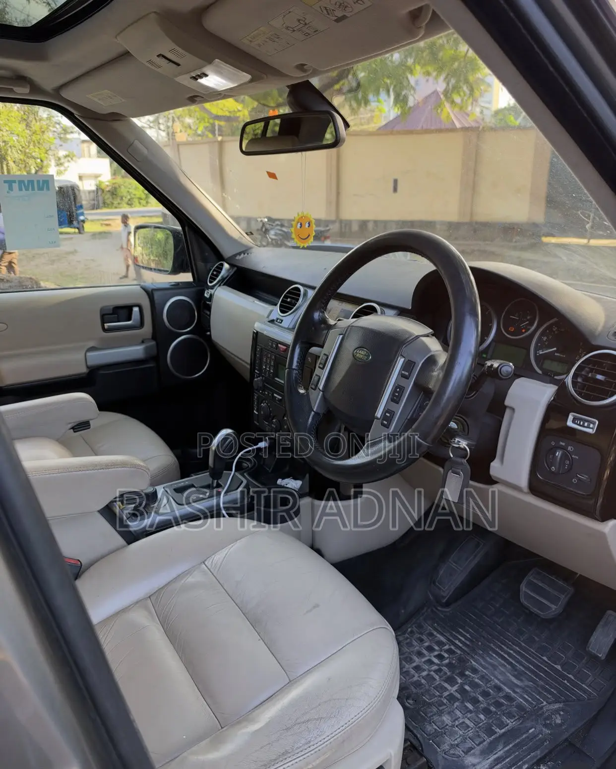 Land Rover Discovery 2009 Gray