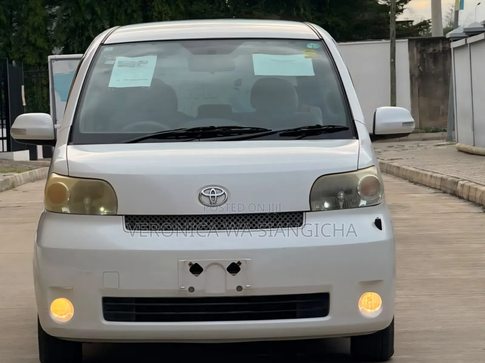 Toyota Porte 2005