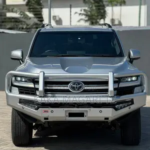 New Toyota Land Cruiser 2024 Silver