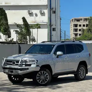 New Toyota Land Cruiser 2024 Silver