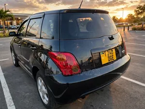 Toyota IST 2005 Black