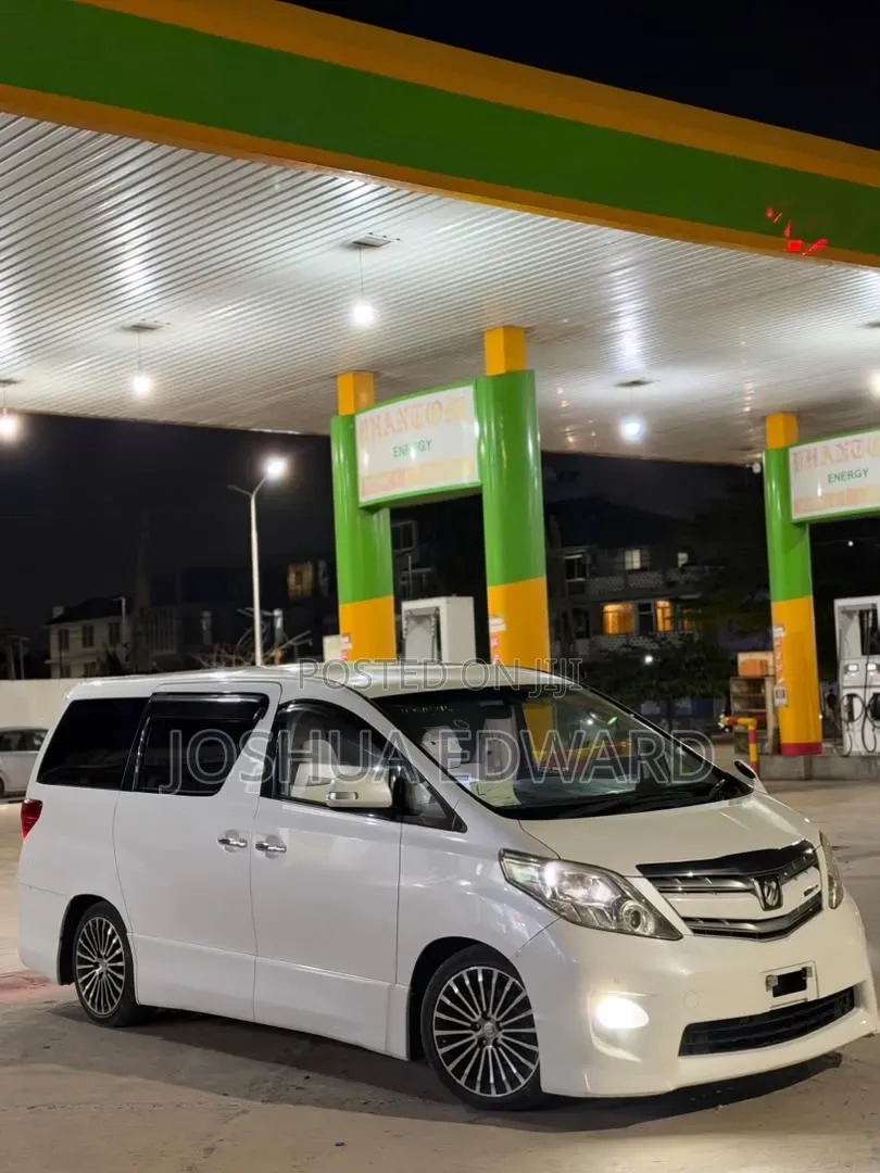 Toyota Alphard 2010 White