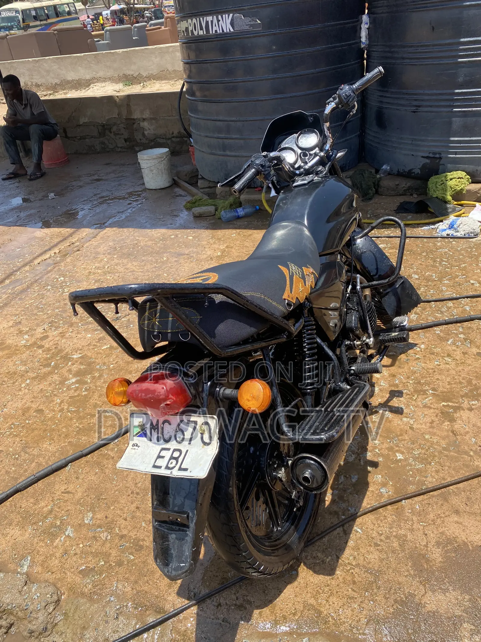 TVS HLX Plus ES 2020 Black