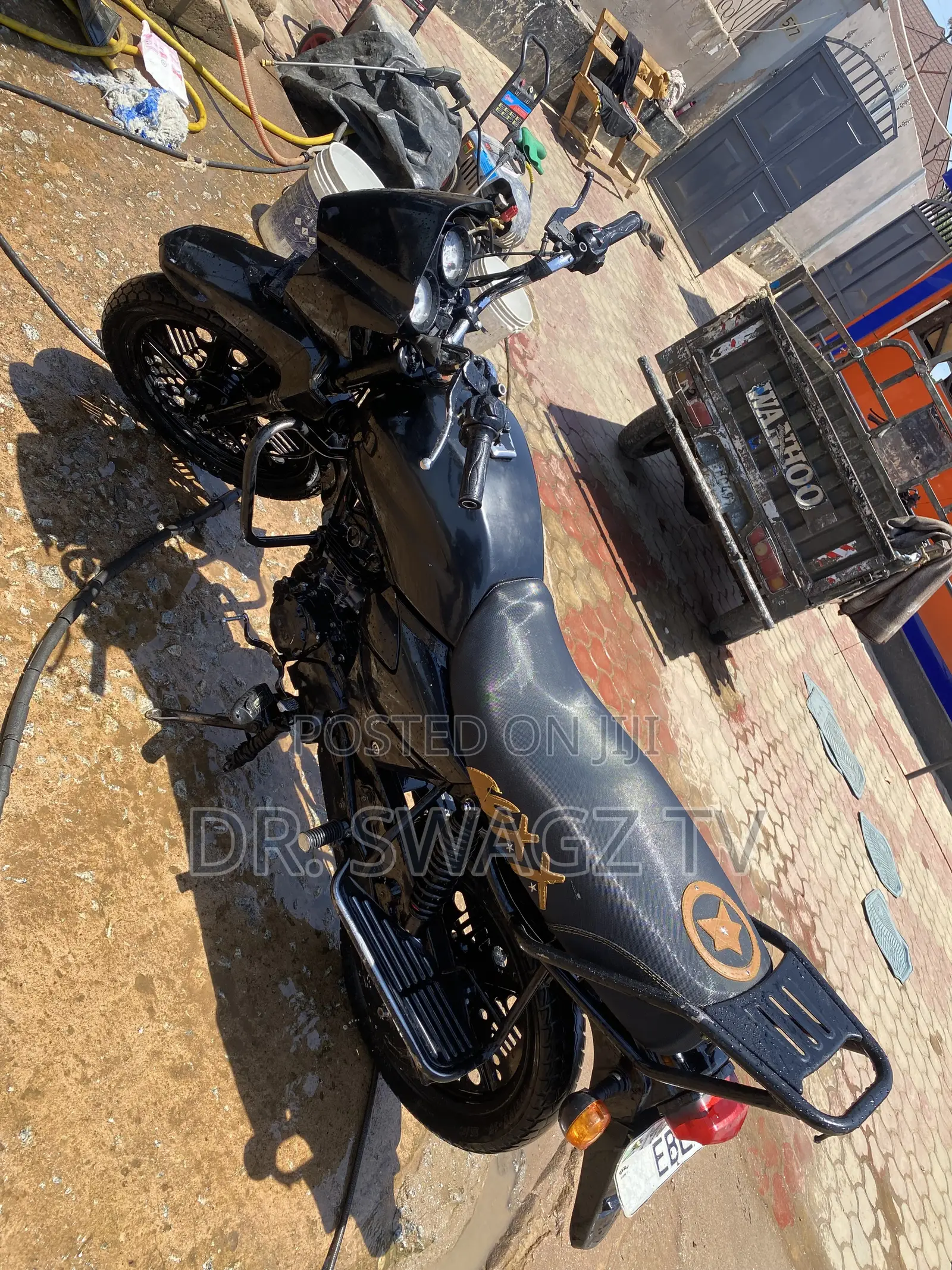 TVS HLX Plus ES 2020 Black