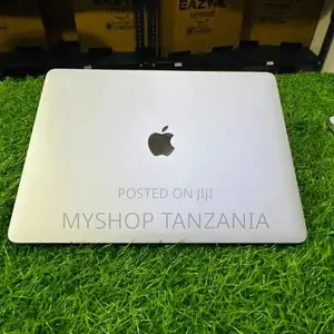 Laptop Apple MacBook Pro 2021 M1 8GB Intel Core i5 SSD 256GB