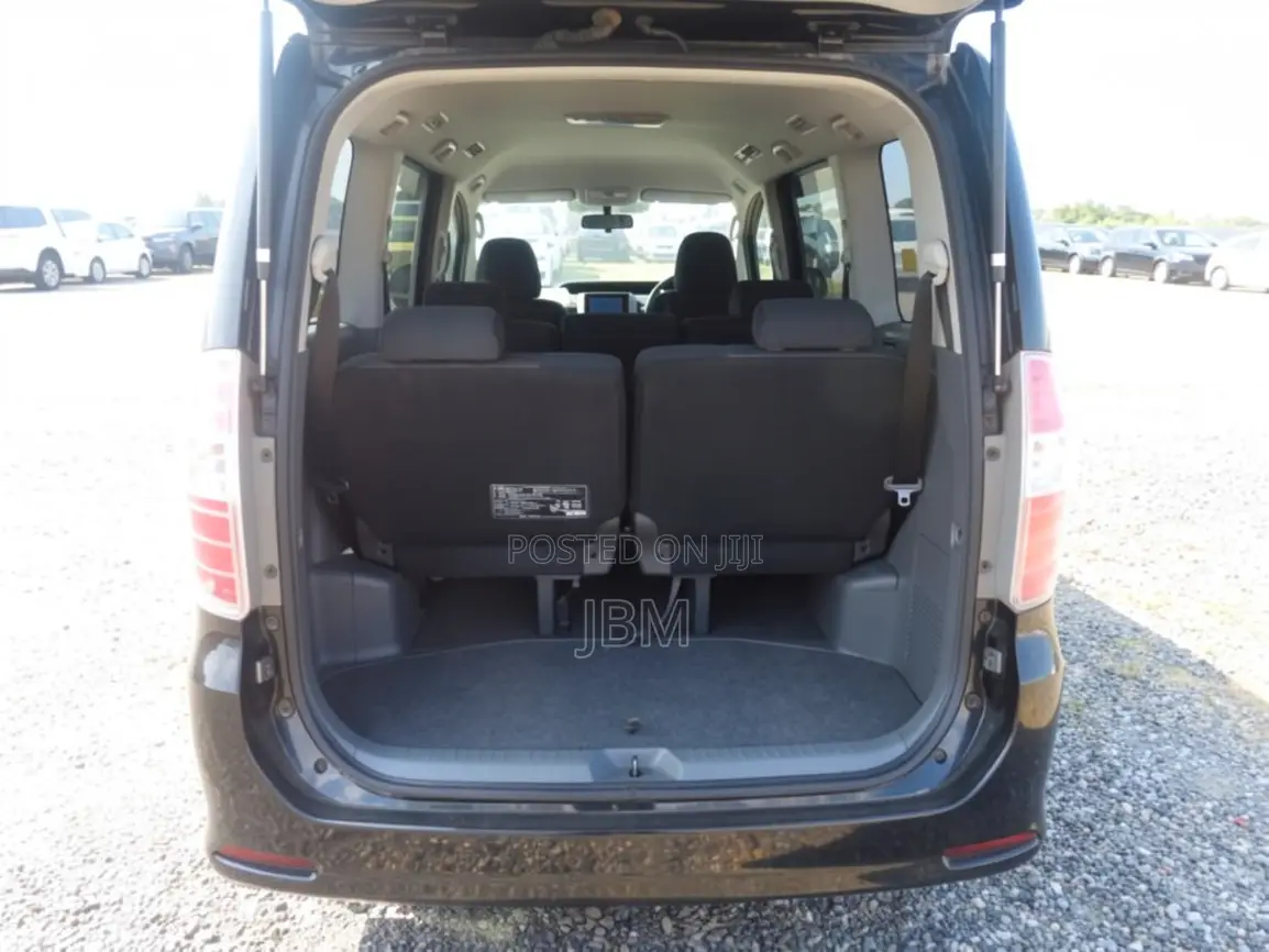Toyota Noah 2009 Black