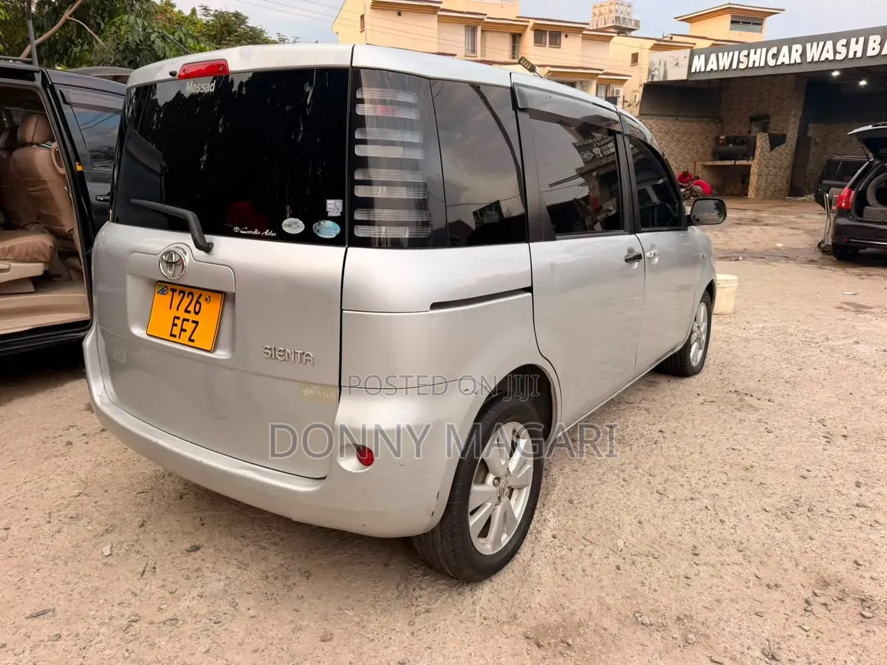 Toyota Sienta 2004 Silver