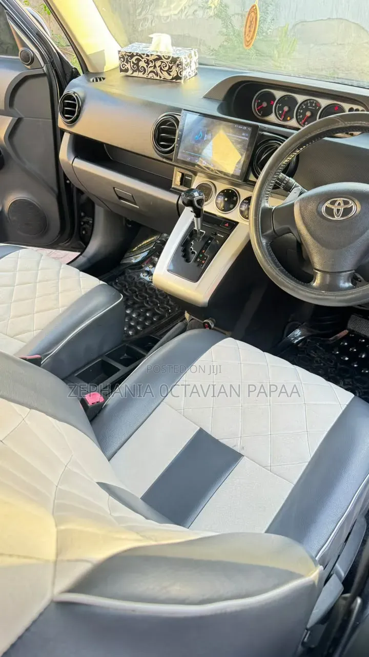 Toyota Corolla Rumion 2009 Black