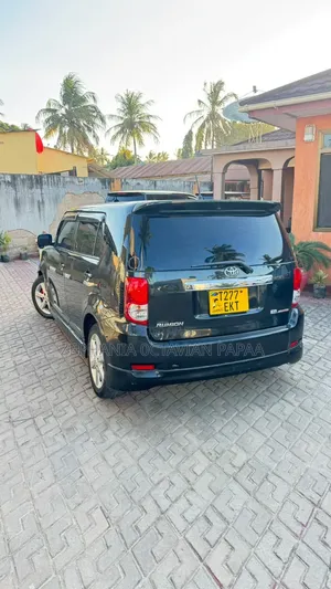 Toyota Corolla Rumion 2009 Black