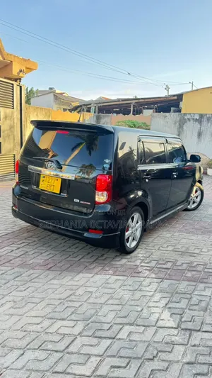 Toyota Corolla Rumion 2009 Black