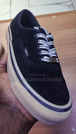 VANS Off the Wall Edition