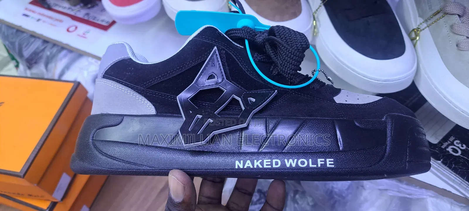Naked Wolfe