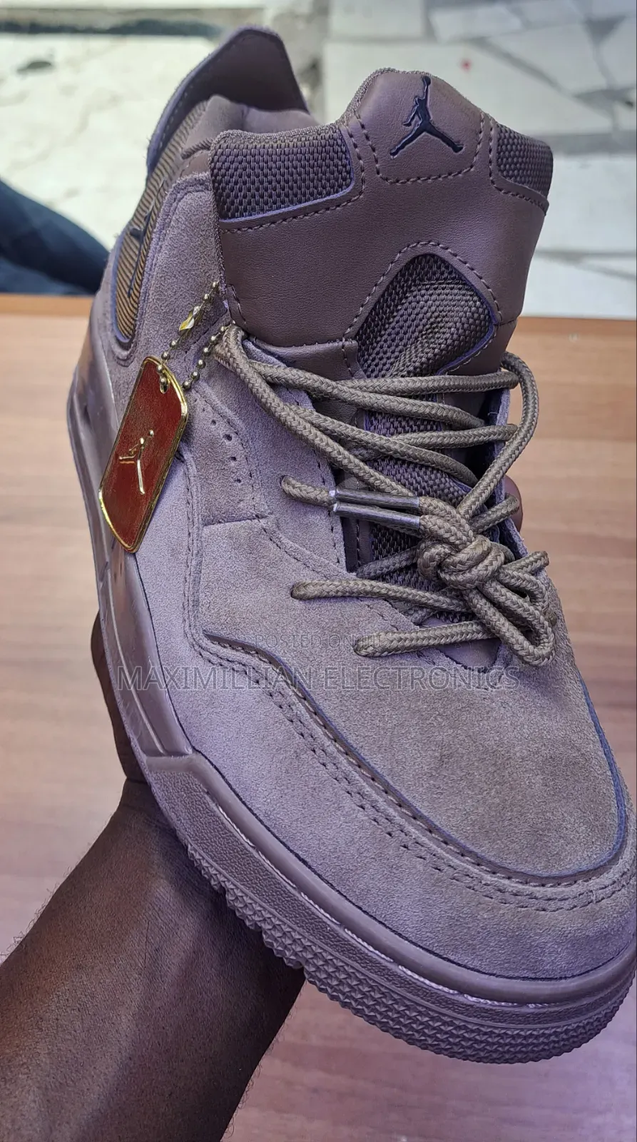 Air Jordan 4 Retro