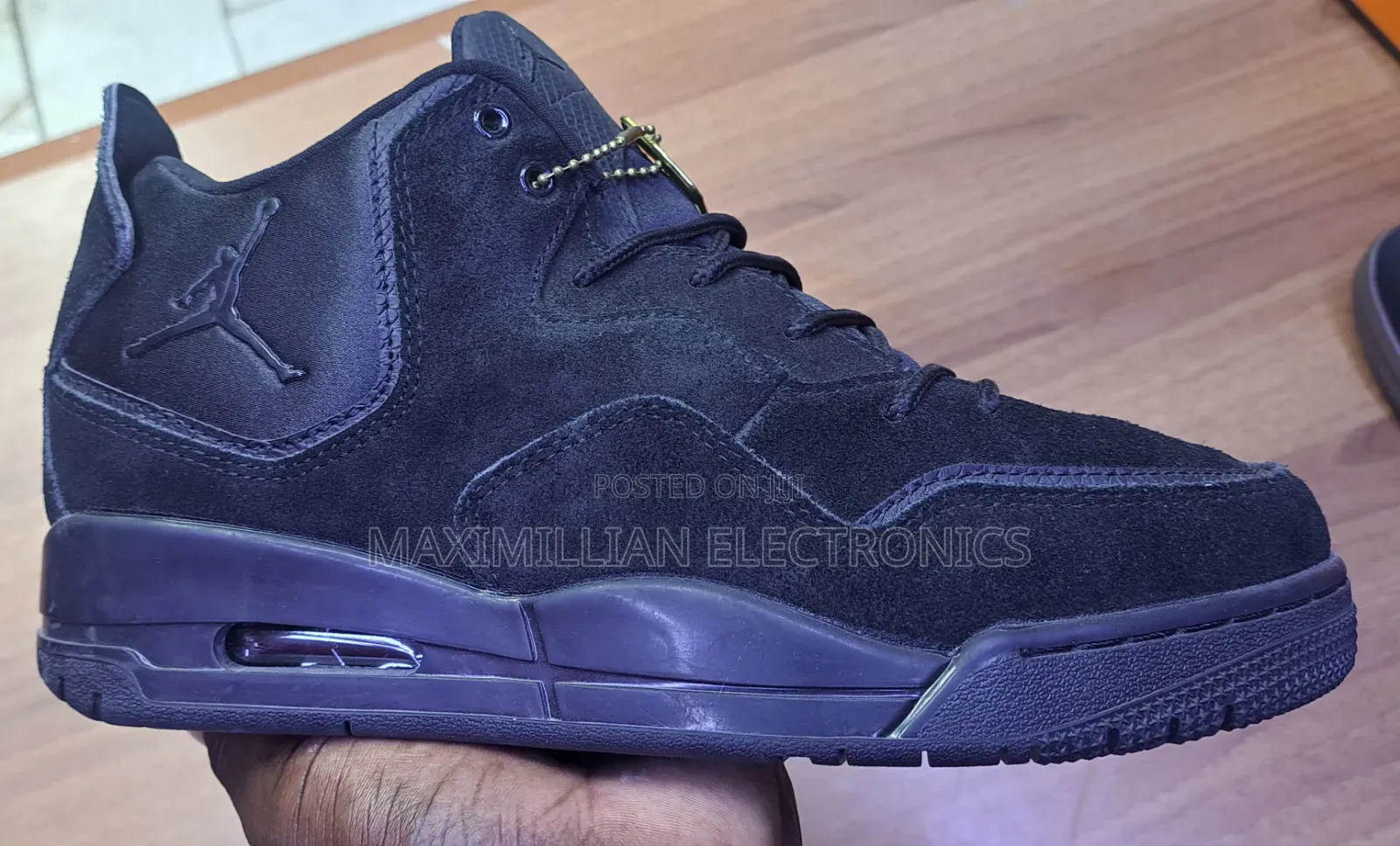 Air Jordan 4 Retro