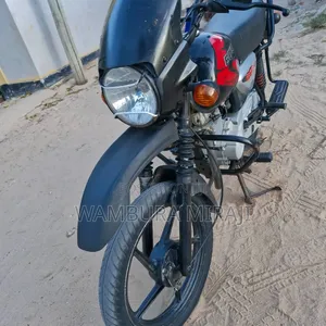 Bajaj Boxer X125 2026 Black