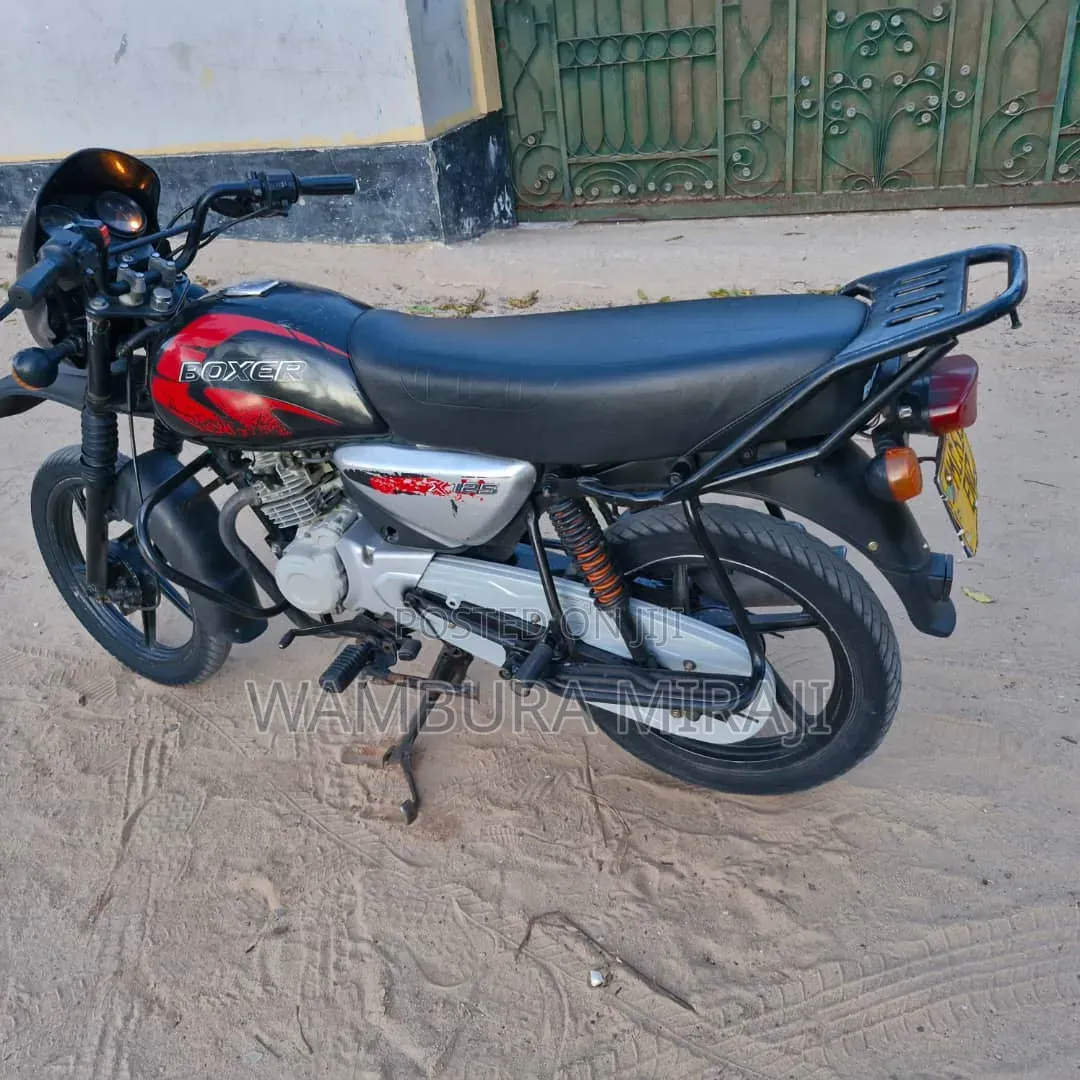 Bajaj Boxer X125 2026 Black