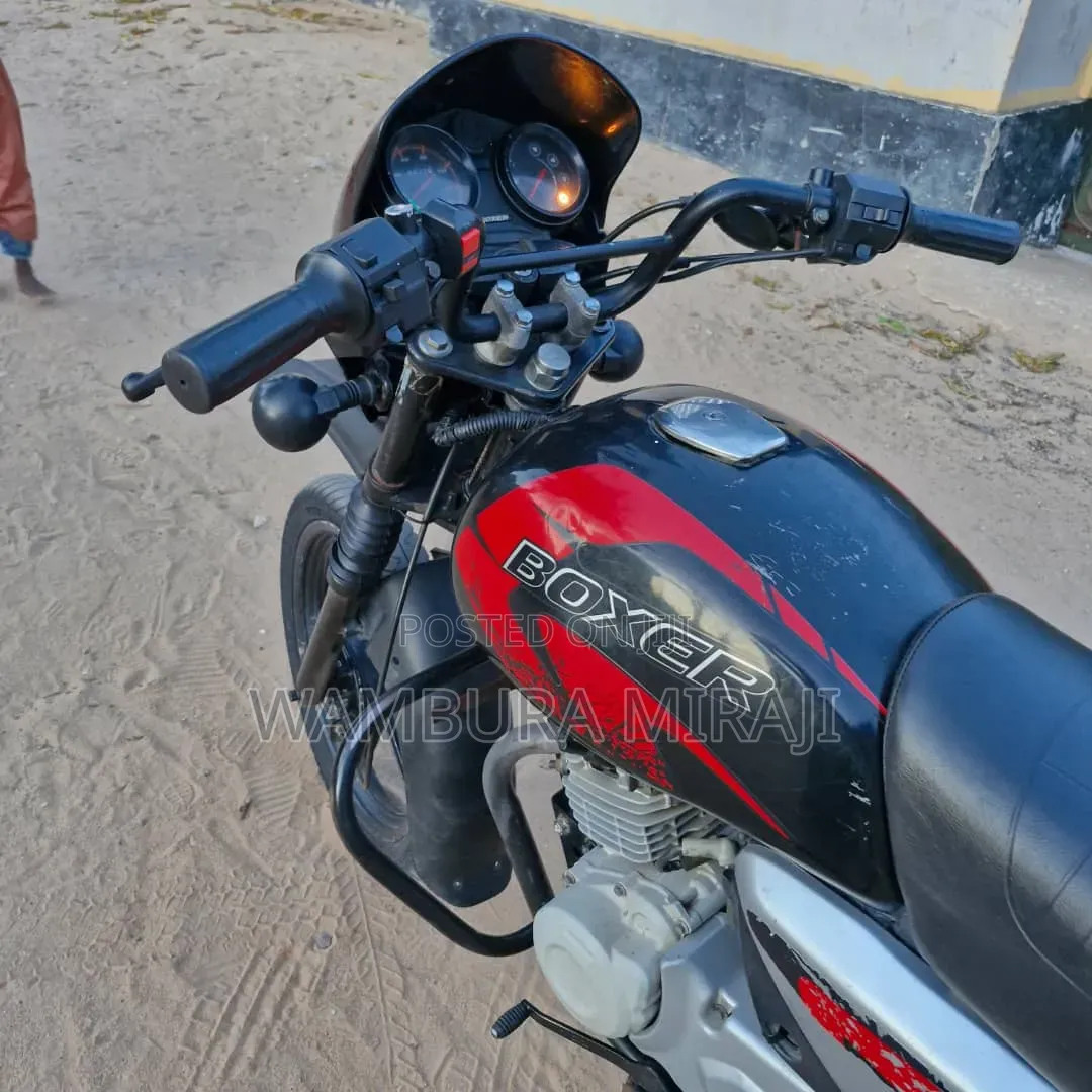 Bajaj Boxer X125 2026 Black