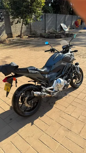 Honda NC700X 2012 Gray