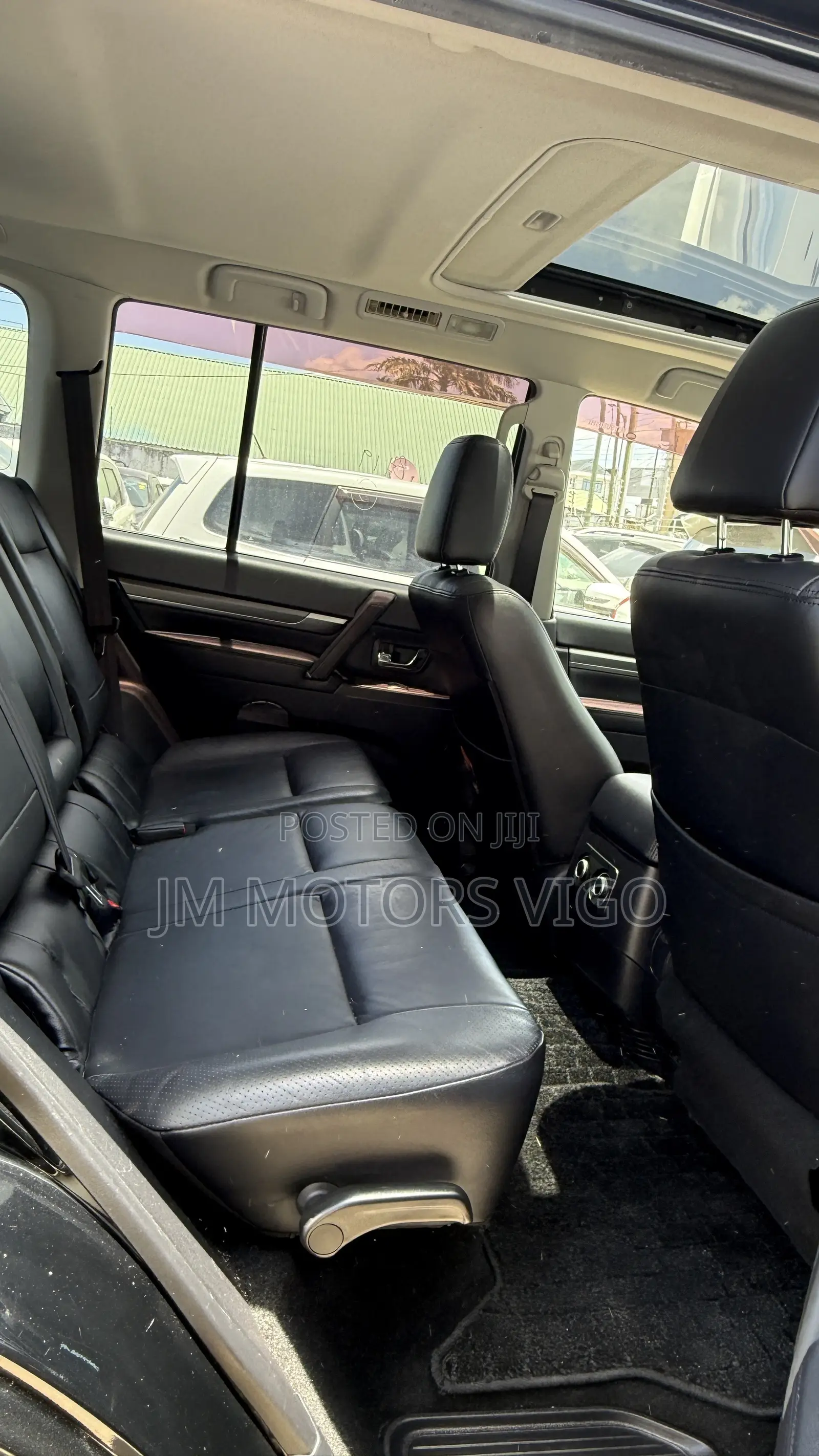 Mitsubishi Pajero 2010 Black