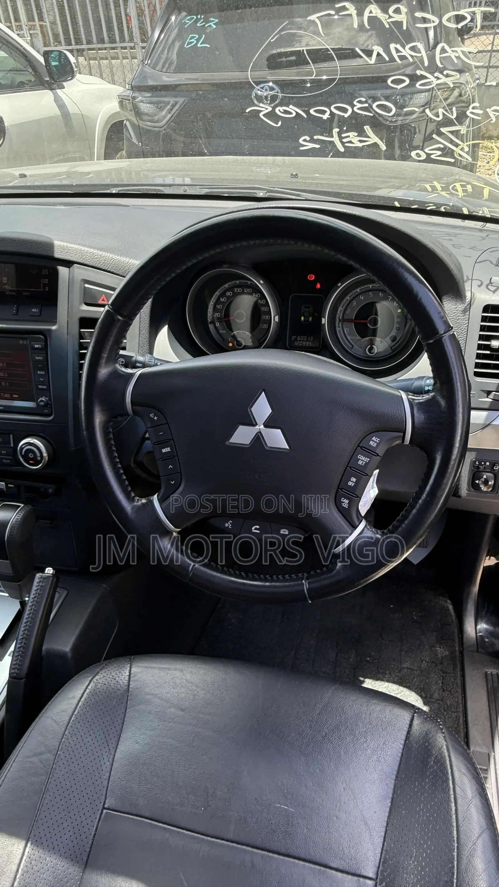 Mitsubishi Pajero 2010 Black