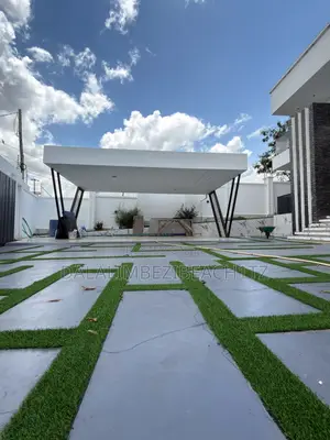 3bdrm Mansion in Goba Half London for sale