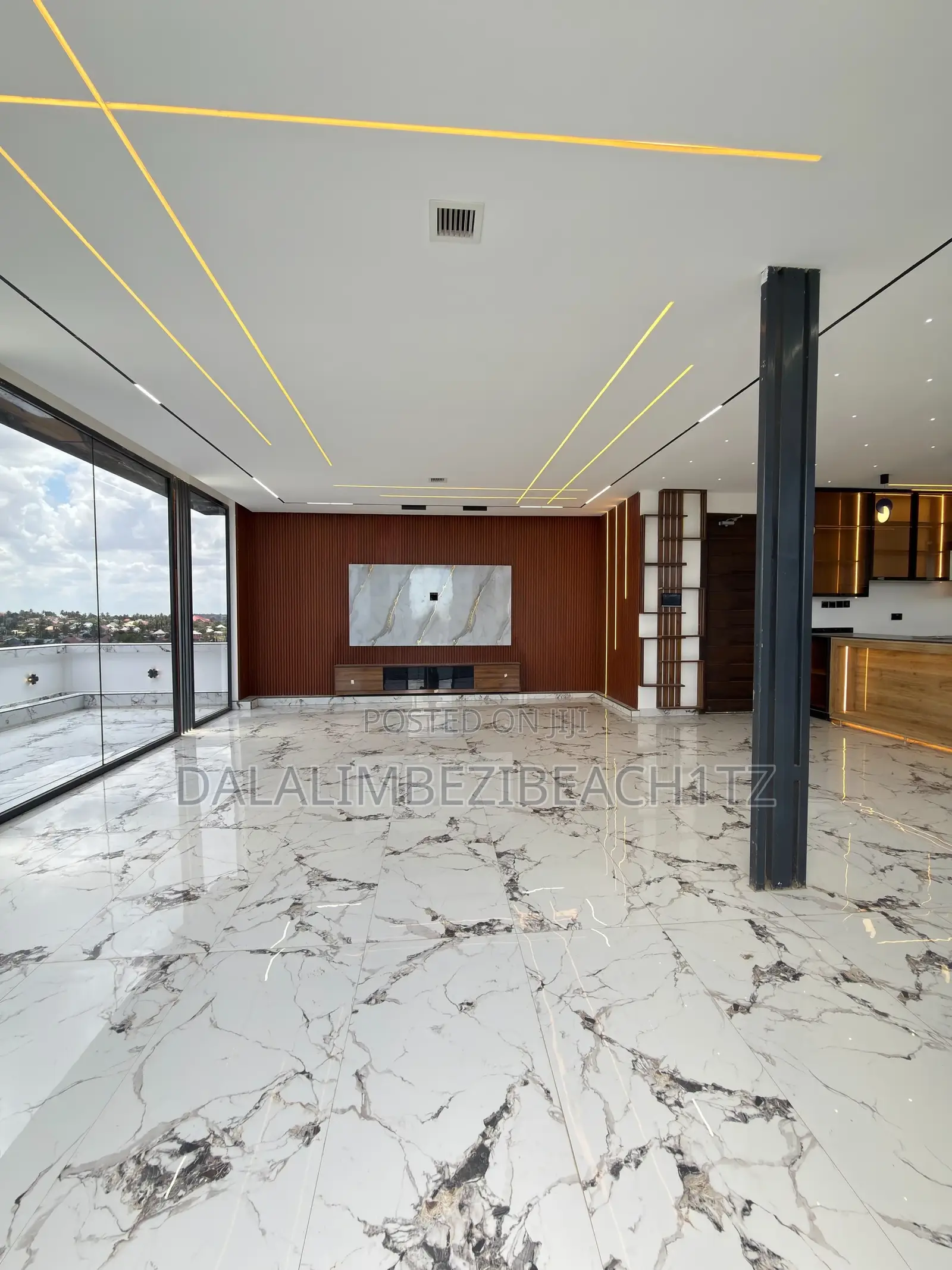 3bdrm Mansion in Goba Half London for sale