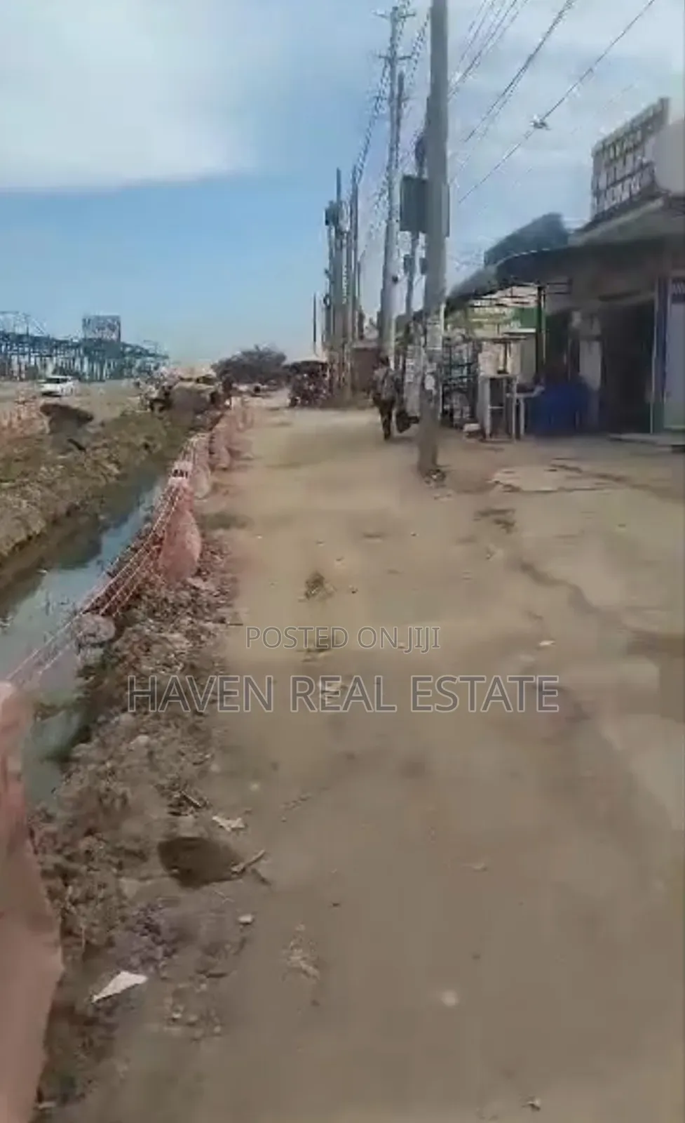 Commercial Plot Inatizama Main Road Inauzwa Mbezi Beach