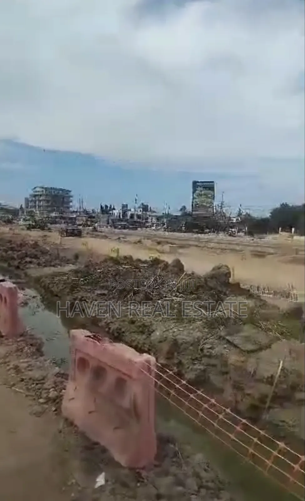Commercial Plot Inatizama Main Road Inauzwa Mbezi Beach