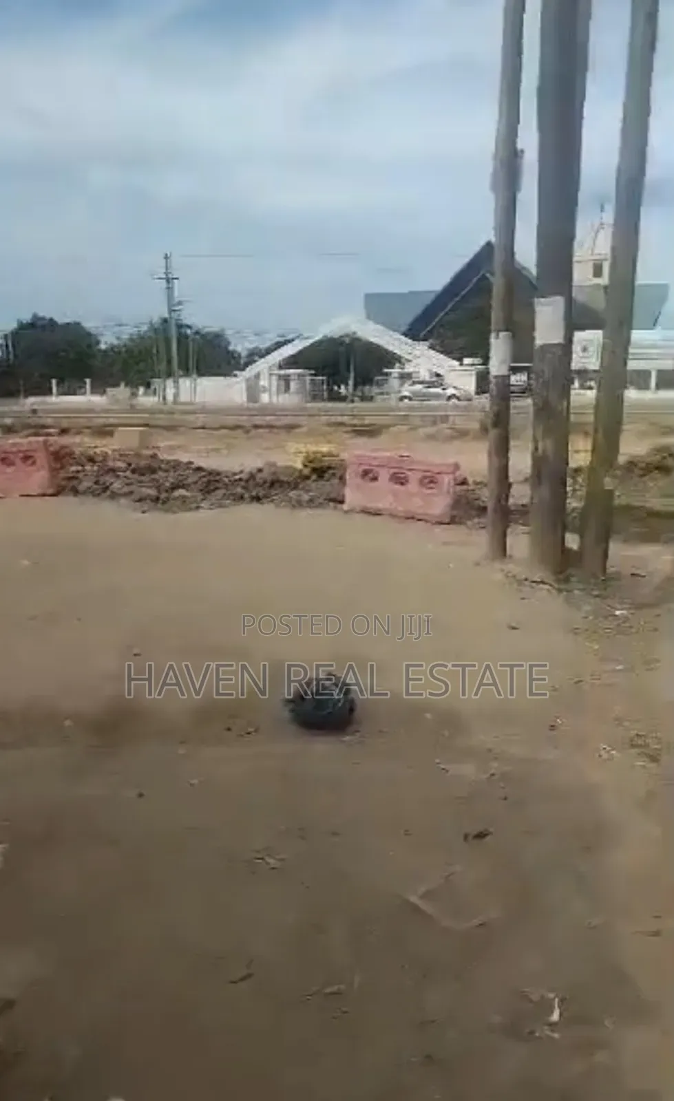 Commercial Plot Inatizama Main Road Inauzwa Mbezi Beach