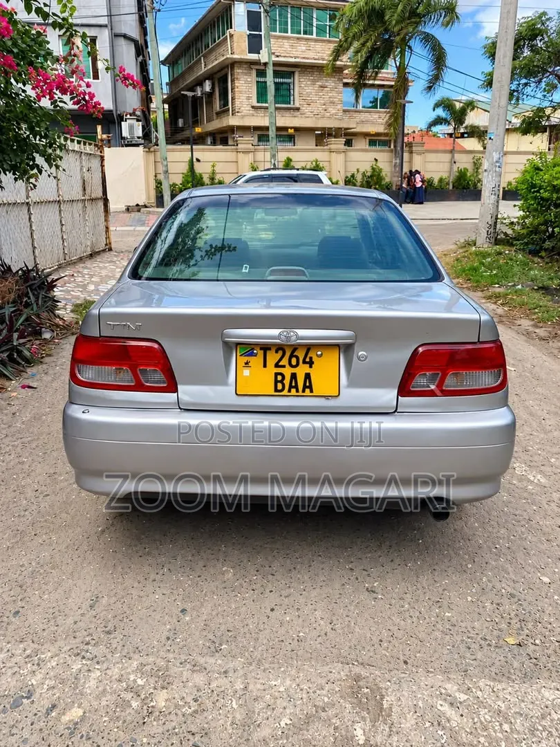 Toyota Carina 2001 Silver