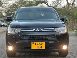Mitsubishi Outlander 2.0 PHEV AWD 2013 Black