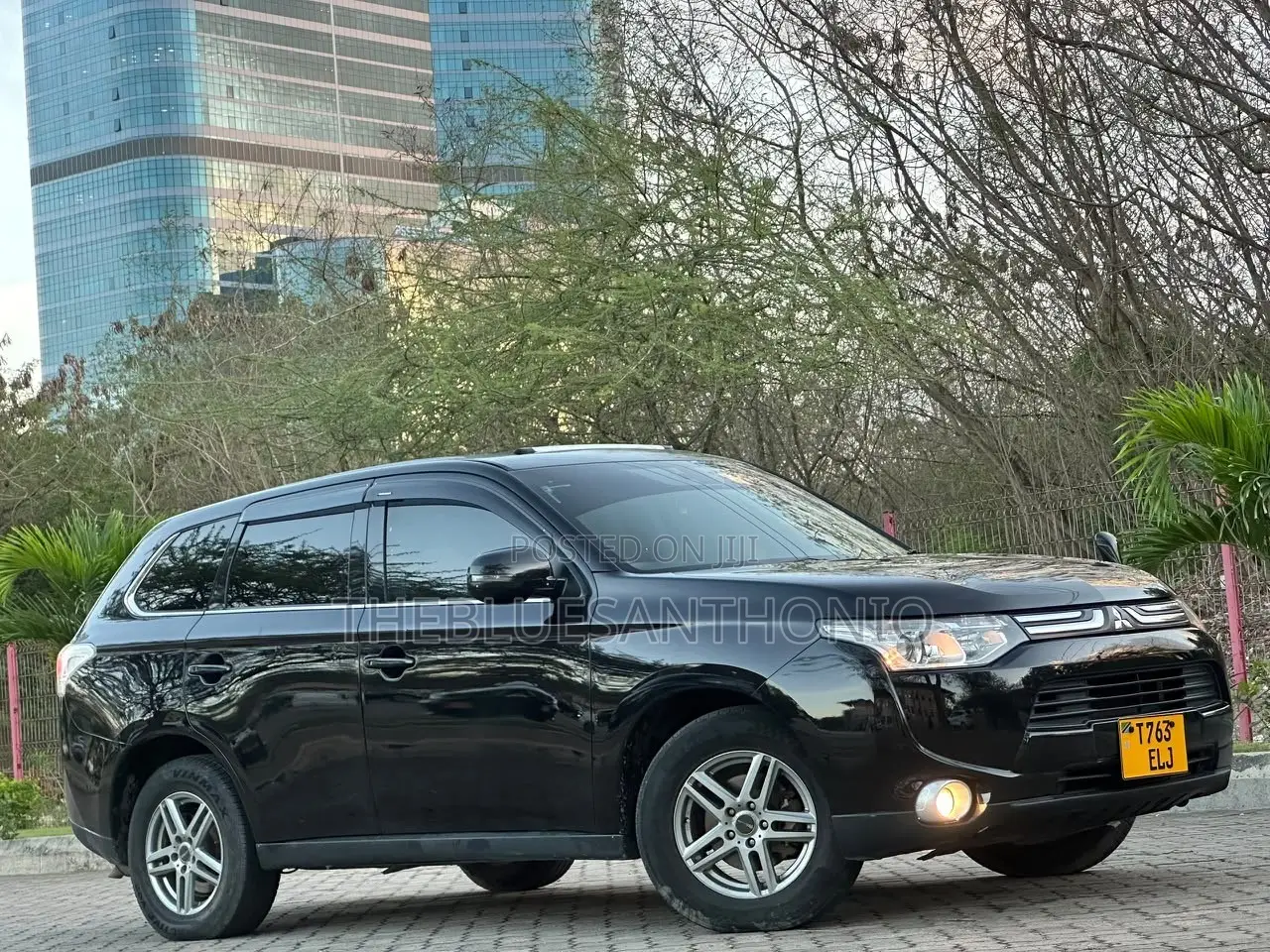 Mitsubishi Outlander 2.0 PHEV AWD 2013 Black