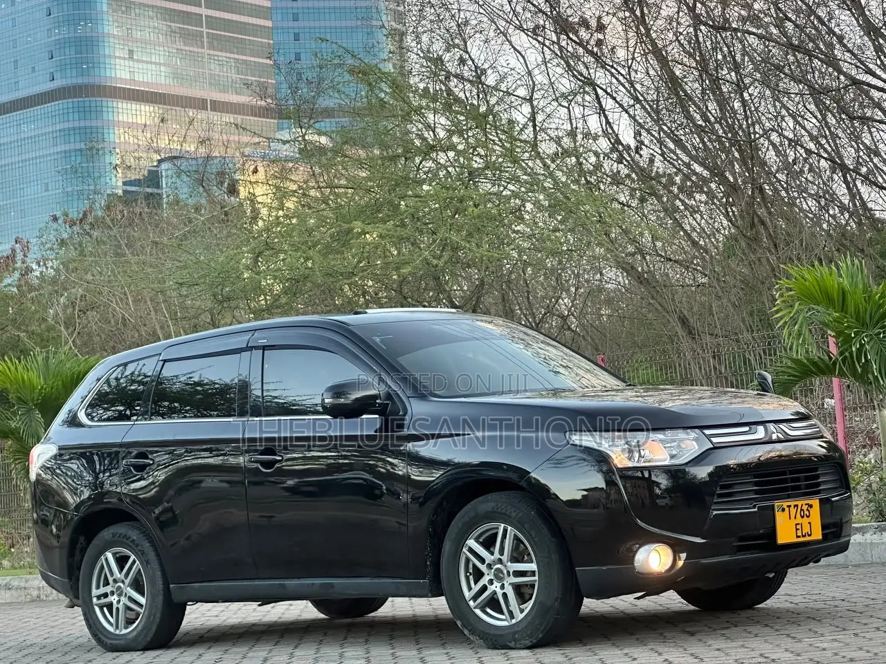 Mitsubishi Outlander 2.0 PHEV AWD 2013 Black