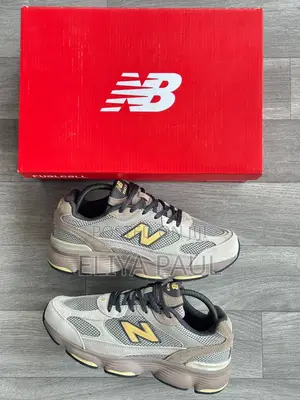 New Balance 990 Sneaker