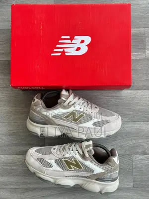 New Balance 990 Sneaker