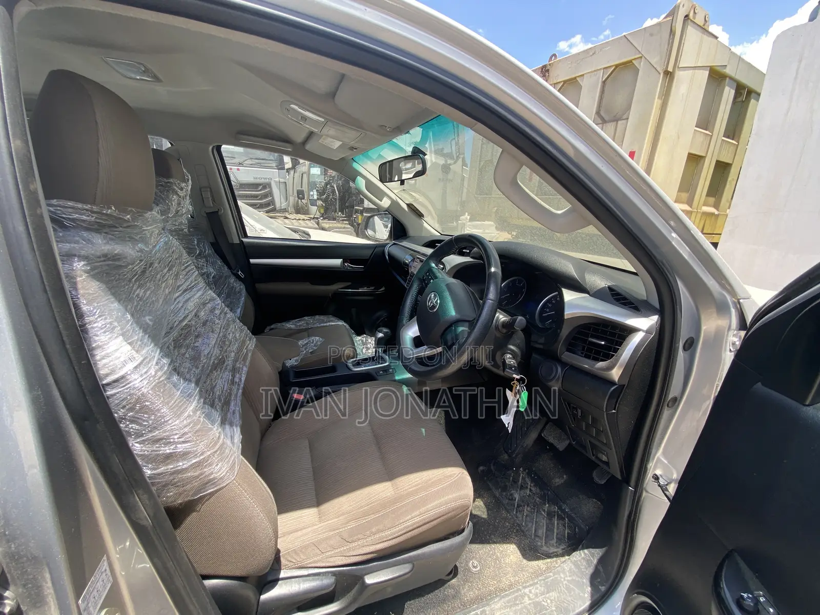 Toyota Hilux Rogue 4x4 2018 Silver