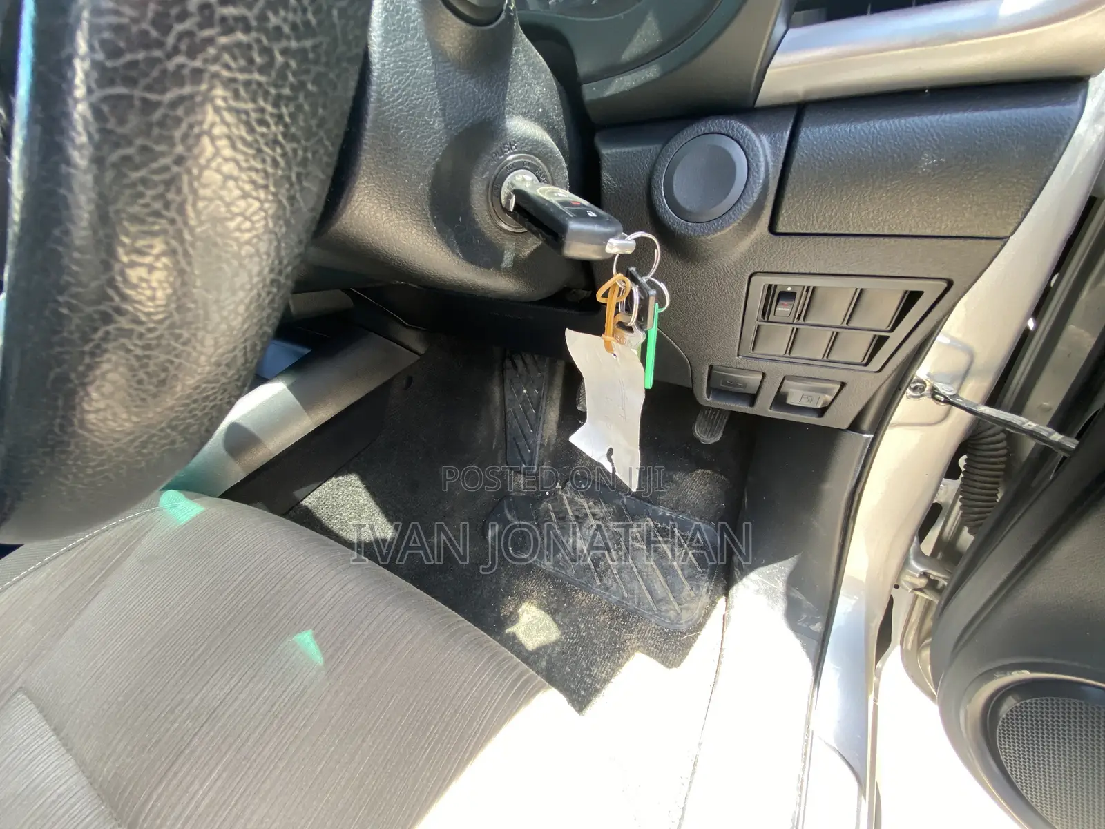 Toyota Hilux Rogue 4x4 2018 Silver