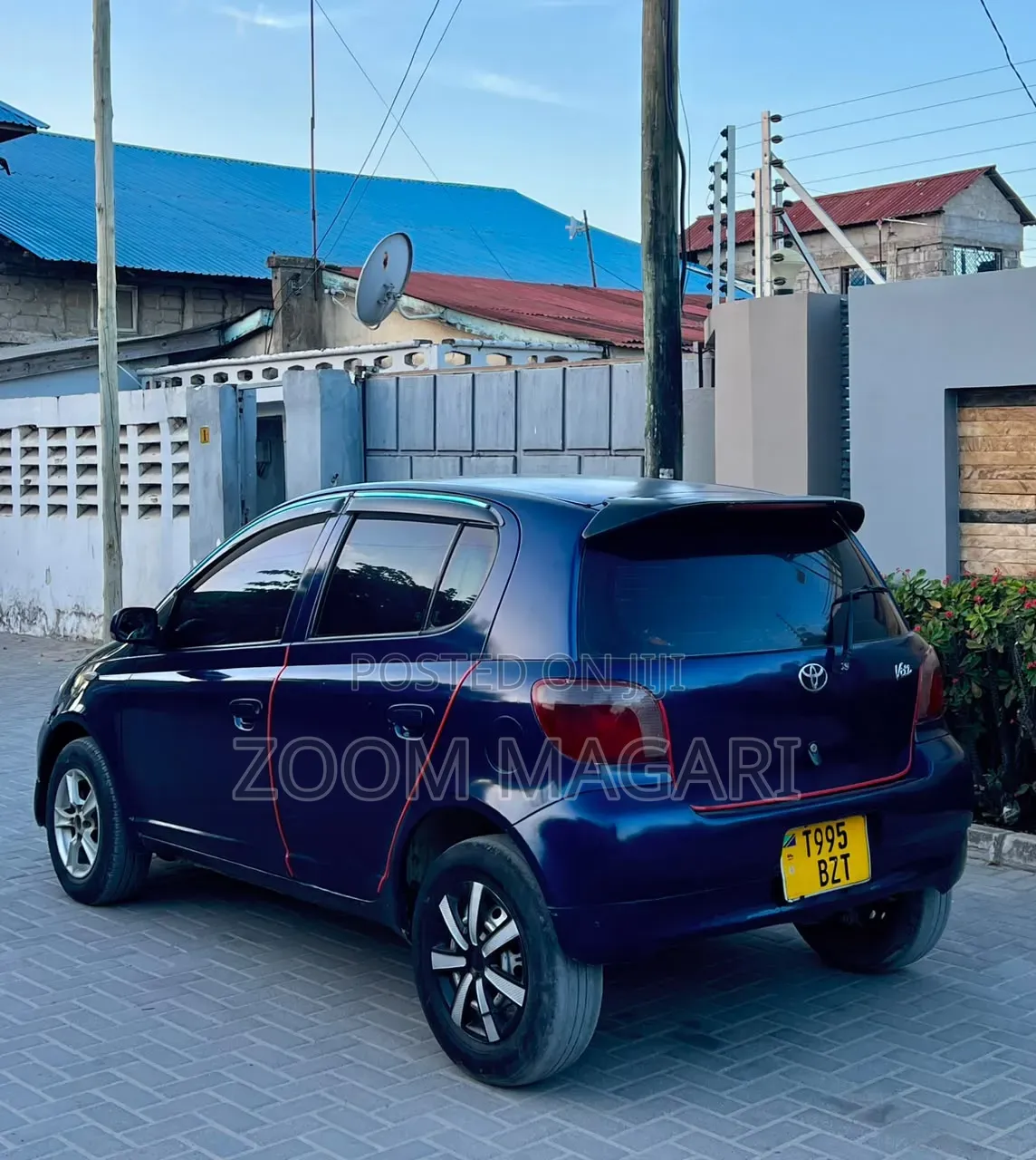 Toyota Vitz 2002 Blue