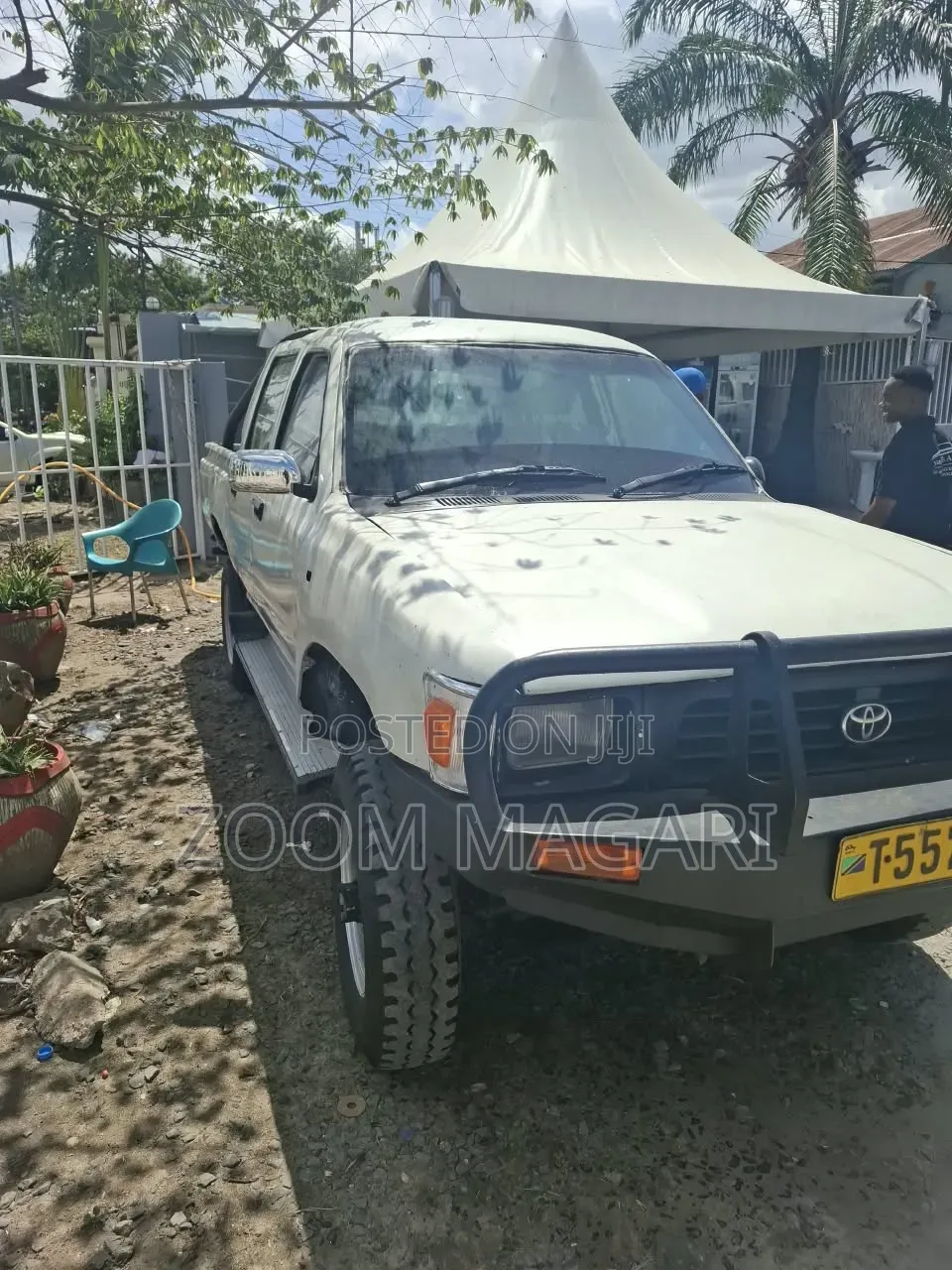 Toyota Hilux 1998 White