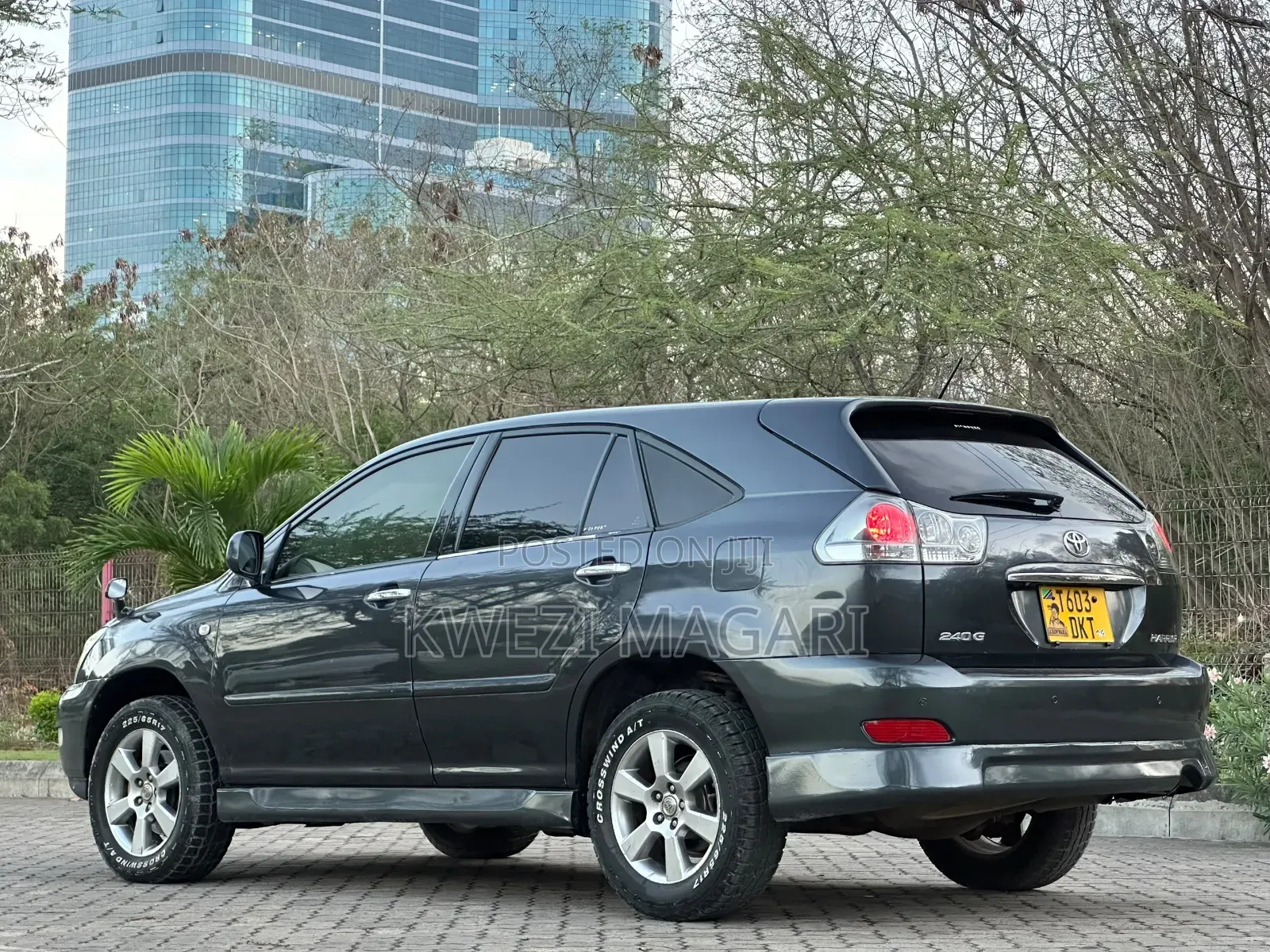 Toyota Harrier 2005 Gray