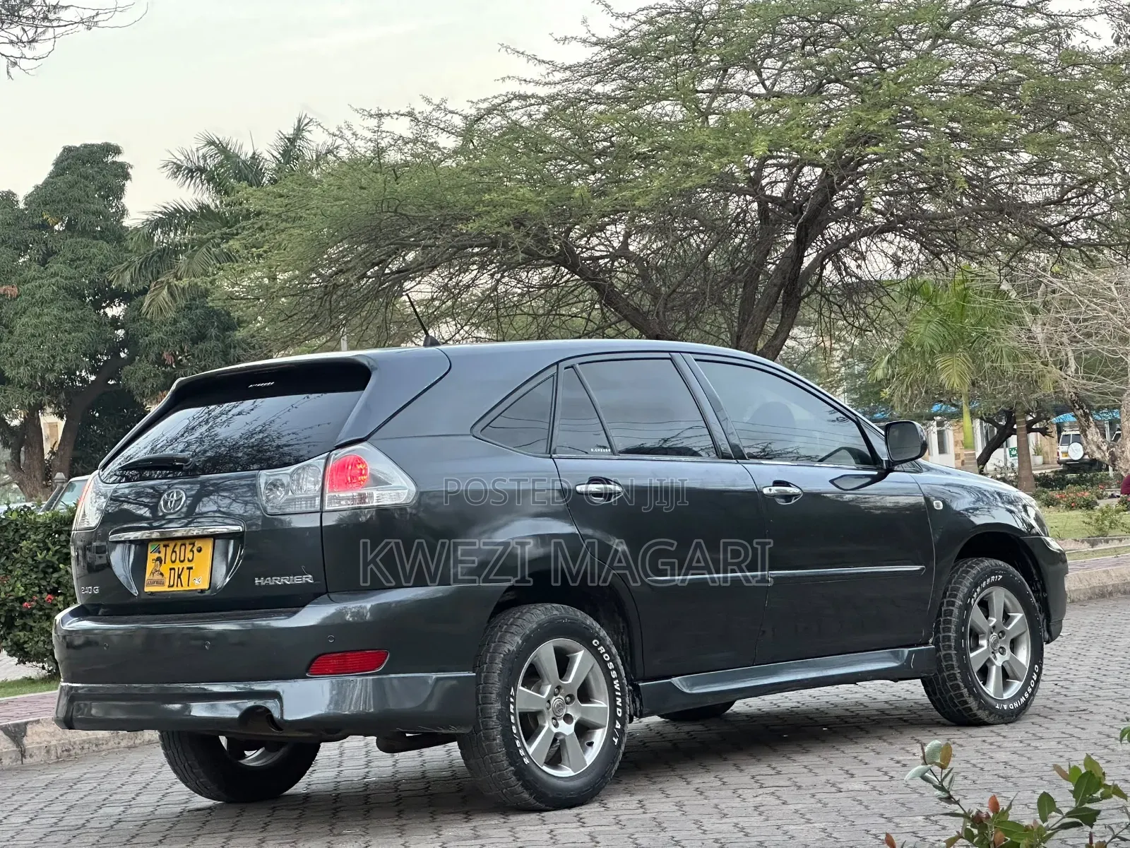 Toyota Harrier 2005 Gray